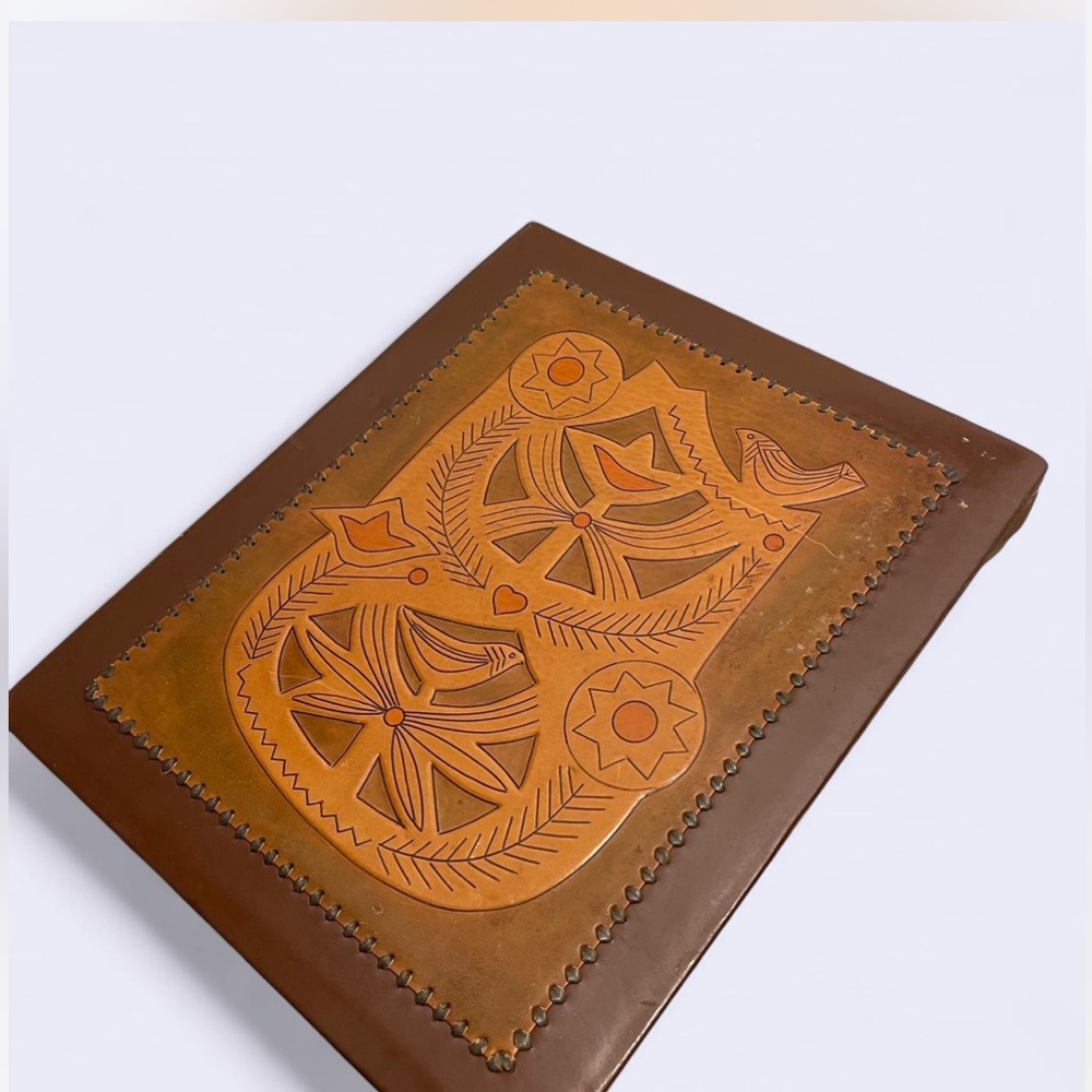 1970s leather book - Picture 5 of 7